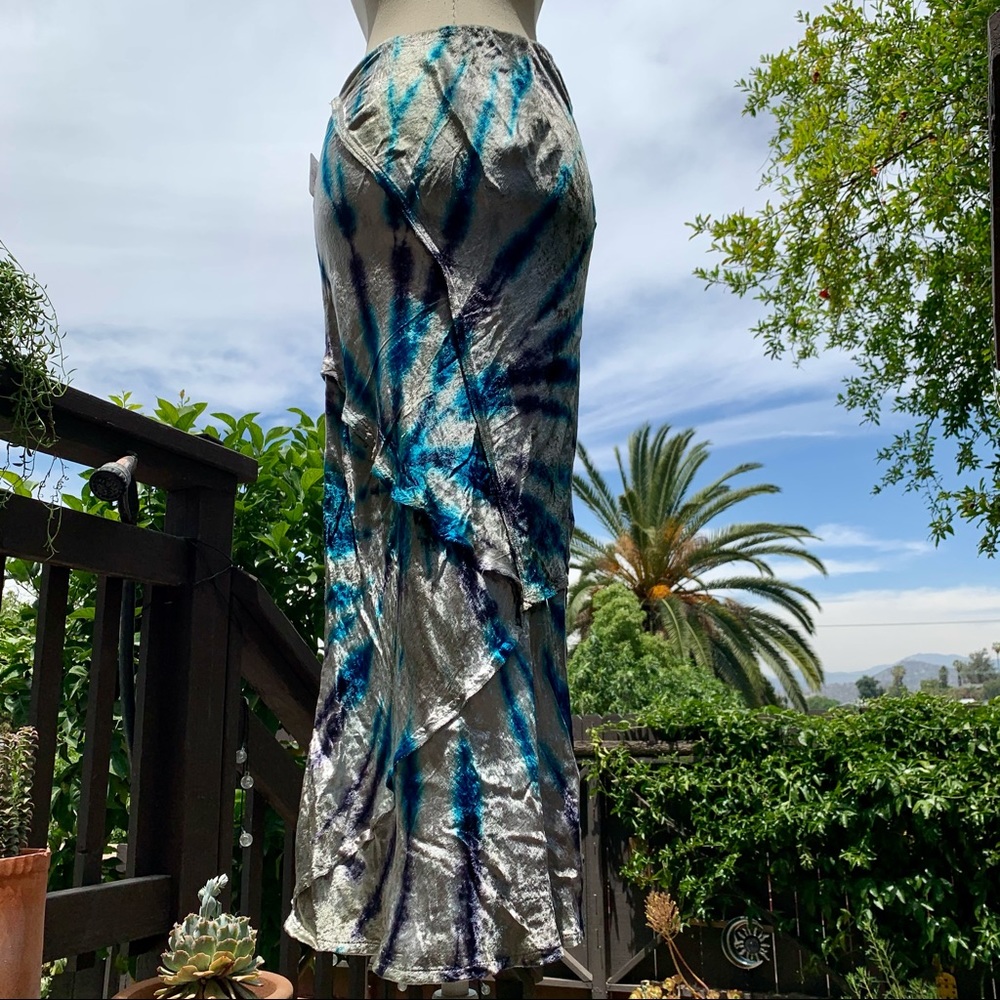 NWT FREE PEOPLE Crushed Velvet Tie Dye Midi Skirt - Picture 7 of 8